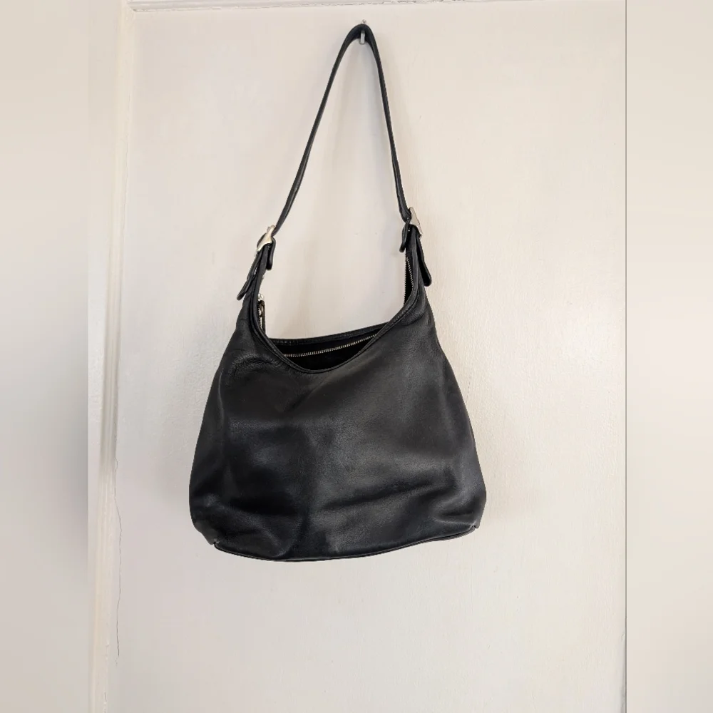 Coach Black Leather Shoulder Bag - Picture 2 of 8